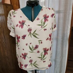 Pleione White Short Sleeve Fitted Blouse with Pink Floral Design
